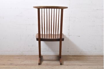 和製ビンテージ　ジョージナカシマ　希少!!　契りあり　小田急ハルク購入　桜製作所　コノイドチェア(CONOID CHAIR)　CN101　スタイリッシュな佇まいのサイドチェア(ジョージ・ナカシマ、板座チェア、ダイニングチェア、椅子、イス、アレー型、鼓、千切り止め)(R-068140)