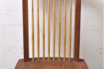 中古　ジョージナカシマ　桜製作所　コノイドチェア(CONOID CHAIR)　CN101　スタイリッシュな佇まいのサイドチェア(ジョージ・ナカシマ、板座チェア、ダイニングチェア、椅子、イス)(R-068141)