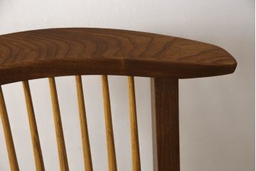 中古　ジョージナカシマ　桜製作所　コノイドチェア(CONOID CHAIR)　CN101　スタイリッシュな佇まいのサイドチェア(ジョージ・ナカシマ、板座チェア、ダイニングチェア、椅子、イス)(R-068142)