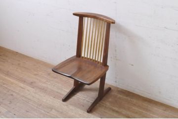中古　ジョージナカシマ　桜製作所　コノイドチェア(CONOID CHAIR)　CN101　スタイリッシュな佇まいのサイドチェア(ジョージ・ナカシマ、板座チェア、ダイニングチェア、椅子、イス)(R-068143)