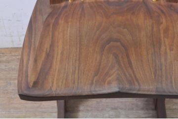 中古　ジョージナカシマ　桜製作所　コノイドチェア(CONOID CHAIR)　CN101　スタイリッシュな佇まいのサイドチェア(ジョージ・ナカシマ、板座チェア、ダイニングチェア、椅子、イス)(R-068143)
