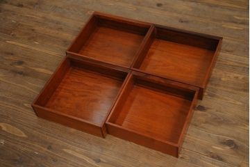 中古　美品　花梨(カリン)材　上質なこだわりの空間づくりにおすすめの飾り棚(茶棚、唐木、戸棚、収納棚、違い棚)(R-068145)