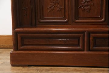 中古　美品　花梨(カリン)材　上質なこだわりの空間づくりにおすすめの飾り棚(茶棚、唐木、戸棚、収納棚、違い棚)(R-068145)