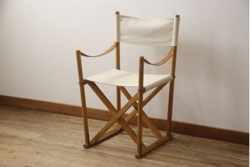 デンマークヴィンテージ　廃版品　Mogens Koch(モーエンス コッホ)　RUD RASMUSSEN(ルドラスムッセン)　 しなやかでスタイリッシュな佇まいが魅力のフォールディングチェア(折りたたみ式チェア、折り畳み、アームチェア、椅子、イス、ビンテージ)(検索ワード:カール・ハンセン&サン)(R-068148)