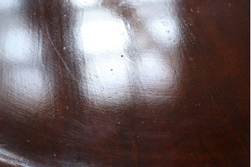 和製アンティーク　極上!!　栃の木　総漆塗りの特大くり抜き盆(丸盆、トレー、お盆)(R-068149)
