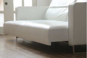中古　美品　リーン・ロゼ(ligne roset)　Urbani　本革(レザー)　高級感漂う佇まいが魅力の大きな3人掛けソファ(リーンロゼ、三人掛け、3P、トリプルソファ、アームソファ)(R-068153)