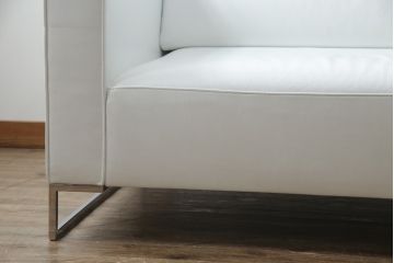 中古　美品　リーン・ロゼ(ligne roset)　Urbani　本革(レザー)　高級感漂う佇まいが魅力の大きな3人掛けソファ(リーンロゼ、三人掛け、3P、トリプルソファ、アームソファ)(R-068153)