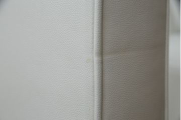 中古　美品　リーン・ロゼ(ligne roset)　Urbani　本革(レザー)　高級感漂う佇まいが魅力の大きな3人掛けソファ(リーンロゼ、三人掛け、3P、トリプルソファ、アームソファ)(R-068153)