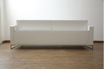 中古　美品　リーン・ロゼ(ligne roset)　Urbani　本革(レザー)　高級感漂う佇まいが魅力の大きな3人掛けソファ(リーンロゼ、三人掛け、3P、トリプルソファ、アームソファ)(R-068153)