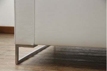 中古　美品　リーン・ロゼ(ligne roset)　Urbani　本革(レザー)　高級感漂う佇まいが魅力の大きな3人掛けソファ(リーンロゼ、三人掛け、3P、トリプルソファ、アームソファ)(R-068153)