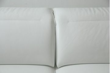 中古　美品　リーン・ロゼ(ligne roset)　Urbani　本革(レザー)　高級感漂う佇まいが魅力の3人掛けソファ(リーンロゼ、三人掛け、3P、トリプルソファ、アームソファ)(R-068154)
