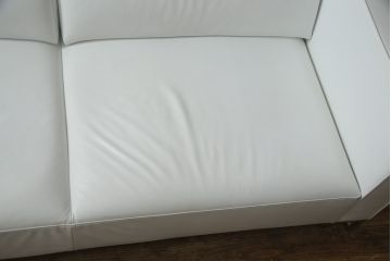 中古　美品　リーン・ロゼ(ligne roset)　Urbani　本革(レザー)　高級感漂う佇まいが魅力の3人掛けソファ(リーンロゼ、三人掛け、3P、トリプルソファ、アームソファ)(R-068154)