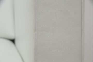 中古　美品　リーン・ロゼ(ligne roset)　Urbani　本革(レザー)　高級感漂う佇まいが魅力の3人掛けソファ(リーンロゼ、三人掛け、3P、トリプルソファ、アームソファ)(R-068154)