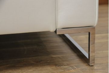 中古　美品　リーン・ロゼ(ligne roset)　Urbani　本革(レザー)　高級感漂う佇まいが魅力の3人掛けソファ(リーンロゼ、三人掛け、3P、トリプルソファ、アームソファ)(R-068154)
