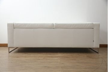中古　美品　リーン・ロゼ(ligne roset)　Urbani　本革(レザー)　高級感漂う佇まいが魅力の3人掛けソファ(リーンロゼ、三人掛け、3P、トリプルソファ、アームソファ)(R-068154)