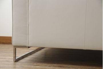 中古　美品　リーン・ロゼ(ligne roset)　Urbani　本革(レザー)　高級感漂う佇まいが魅力の3人掛けソファ(リーンロゼ、三人掛け、3P、トリプルソファ、アームソファ)(R-068154)