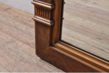 中古　美品　DREXEL HERITAGE(ドレクセルヘリテイジ)　重厚なつくりが高級感を醸し出すウォールミラー(姿見、鏡)(R-068157)