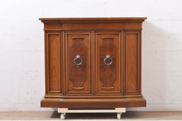 中古　美品　DREXEL HERITAGE(ドレクセルヘリテイジ)　FRANCESCA(フランチェスカ)　マホガニー材　クラシカルな佇まいが美しいサイドボード(クレデンザ、クリデンザ、収納棚、戸棚、サイドキャビネット、ホールチェスト)(R-068158)