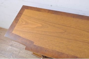 中古　美品　DREXEL HERITAGE(ドレクセルヘリテイジ)　FRANCESCA(フランチェスカ)　マホガニー材　クラシカルな佇まいが美しいサイドボード(クレデンザ、クリデンザ、収納棚、戸棚、サイドキャビネット、ホールチェスト)(R-068158)
