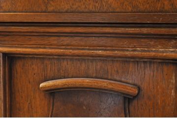 中古　美品　DREXEL HERITAGE(ドレクセルヘリテイジ)　FRANCESCA(フランチェスカ)　マホガニー材　クラシカルな佇まいが美しいサイドボード(クレデンザ、クリデンザ、収納棚、戸棚、サイドキャビネット、ホールチェスト)(R-068158)