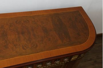 中古　スペイン家具　マリネール(Mariner)　最上級モデル　優美で華やかな装飾が見事なサイドボード(サイドキャビネット、コンソールキャビネット、リビングボード、収納棚、戸棚、店舗什器)(定価約250万円)(R-068159)