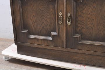 中古　美品　神戸洋家具　永田良介商店　クラシカルで品のある佇まいが美しいキャビネット(カップボード、食器棚、戸棚、収納棚、飾り棚)(R-068161)