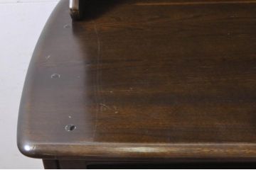 イギリスビンテージ　ERCOL(アーコール)　Old Colonial(オールドコロニアル)　気品と風格が漂うカップボード(食器棚、飾り棚、本棚、ブックシェルフ、戸棚、ヴィンテージ、英国)(R-068168)