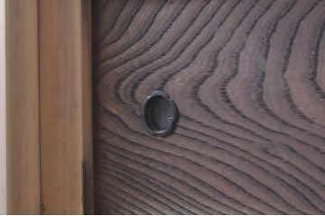 製アンティーク　ヒノキ(檜)材　和の雰囲気を盛り上げる五尺水屋箪笥サイドボード(食器棚、戸棚、収納棚、サイドキャビネット)(R-068175)