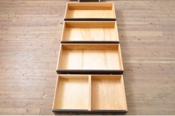 中古　松本民芸家具　深い色合いがシックな雰囲気を醸し出すチェスト(サイドチェスト、引き出し、洋服タンス)(R-068177)