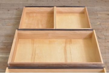 中古　松本民芸家具　深い色合いがシックな雰囲気を醸し出すチェスト(サイドチェスト、引き出し、洋服タンス)(R-068177)