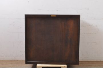 中古　松本民芸家具　深い色合いがシックな雰囲気を醸し出すチェスト(サイドチェスト、引き出し、洋服タンス)(R-068177)