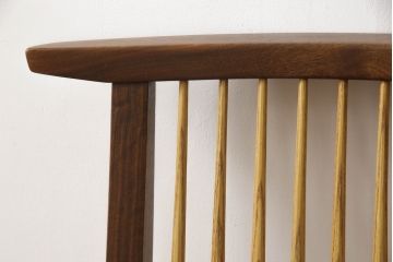 中古　ジョージナカシマ　桜製作所　コノイドチェア(CONOID CHAIR)　CN101　スタイリッシュな佇まいのサイドチェア(ジョージ・ナカシマ、板座チェア、ダイニングチェア、椅子、イス)(R-068179)