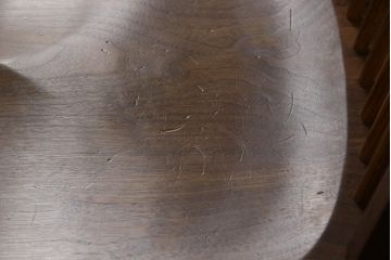 中古　ジョージナカシマ　桜製作所　コノイドチェア(CONOID CHAIR)　CN101　スタイリッシュな佇まいのサイドチェア(ジョージ・ナカシマ、板座チェア、ダイニングチェア、椅子、イス)(R-068179)