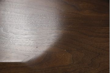 中古　ジョージナカシマ　桜製作所　コノイドチェア(CONOID CHAIR)　CN101　スタイリッシュな佇まいのサイドチェア(ジョージ・ナカシマ、板座チェア、ダイニングチェア、椅子、イス)(R-068179)