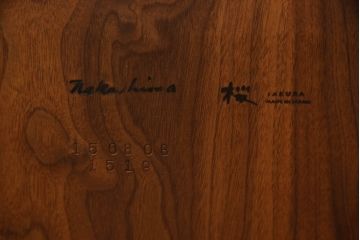 中古　ジョージナカシマ　桜製作所　コノイドチェア(CONOID CHAIR)　CN101　スタイリッシュな佇まいのサイドチェア(ジョージ・ナカシマ、板座チェア、ダイニングチェア、椅子、イス)(R-068179)