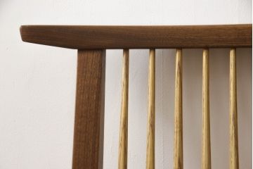 中古　ジョージナカシマ　桜製作所　コノイドチェア(CONOID CHAIR)　CN101　スタイリッシュな佇まいのサイドチェア(ジョージ・ナカシマ、板座チェア、ダイニングチェア、椅子、イス)(R-068180)