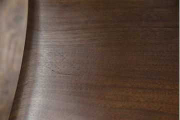 中古　ジョージナカシマ　桜製作所　コノイドチェア(CONOID CHAIR)　CN101　スタイリッシュな佇まいのサイドチェア(ジョージ・ナカシマ、板座チェア、ダイニングチェア、椅子、イス)(R-068180)