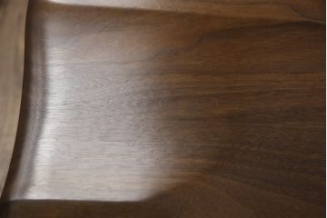 中古　ジョージナカシマ　桜製作所　コノイドチェア(CONOID CHAIR)　CN101　スタイリッシュな佇まいのサイドチェア(ジョージ・ナカシマ、板座チェア、ダイニングチェア、椅子、イス)(R-068180)
