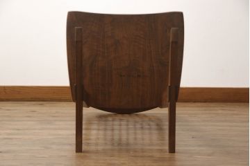 中古　ジョージナカシマ　桜製作所　コノイドチェア(CONOID CHAIR)　CN101　スタイリッシュな佇まいのサイドチェア(ジョージ・ナカシマ、板座チェア、ダイニングチェア、椅子、イス)(R-068181)