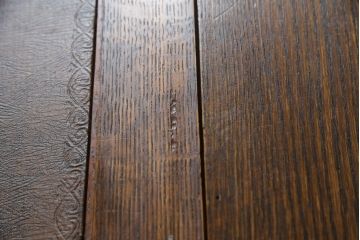 イギリスアンティーク　オーク材　ツイストレッグ　上品な佇まいが魅力のライティングビューロー(ライティングデスク、簿記机、ワークデスク、在宅用、在宅ワーク用、英国)(R-068182)