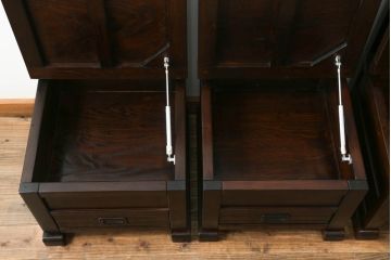 中古　民芸家具　ニレ材　引き出し付きで使い勝手抜群の回転囲炉裏チェア4脚セット(回転椅子、回転チェア、ダイニングチェア、板座チェア)(R-068185)