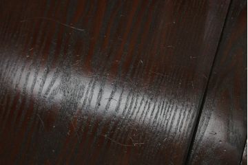 中古　民芸家具　ニレ材　引き出し付きで使い勝手抜群の回転囲炉裏チェア4脚セット(回転椅子、回転チェア、ダイニングチェア、板座チェア)(R-068185)