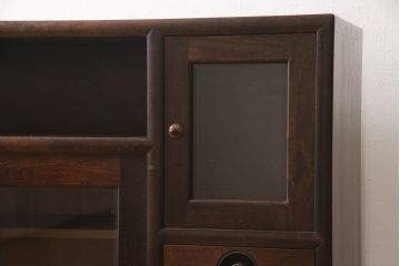 中古　美品　松本民芸家具　どこかレトロな雰囲気も感じる90型茶タンス(サイドボード、戸棚、収納棚)(定価約44万円)(R-068190)