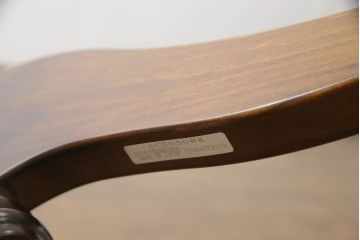 中古　カリモク家具(karimoku)　上品な挽き物加工が施されたポールハンガー(コートハンガー、帽子掛け、店舗什器)(R-068193)