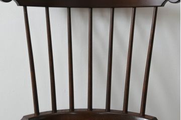 中古　美品　松本民芸家具　シックな色合いとクラシカルな佇まいが魅力のペンシルバニアウィンザーチェア(ウインザーチェア、アームチェア、板座チェア、ダイニングチェア、椅子、イス)(定価約20万円)(R-068196)