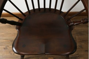 中古　美品　松本民芸家具　シックな色合いとクラシカルな佇まいが魅力のペンシルバニアウィンザーチェア(ウインザーチェア、アームチェア、板座チェア、ダイニングチェア、椅子、イス)(定価約20万円)(R-068196)