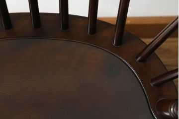 中古　美品　松本民芸家具　シックな色合いとクラシカルな佇まいが魅力のペンシルバニアウィンザーチェア(ウインザーチェア、アームチェア、板座チェア、ダイニングチェア、椅子、イス)(定価約20万円)(R-068196)