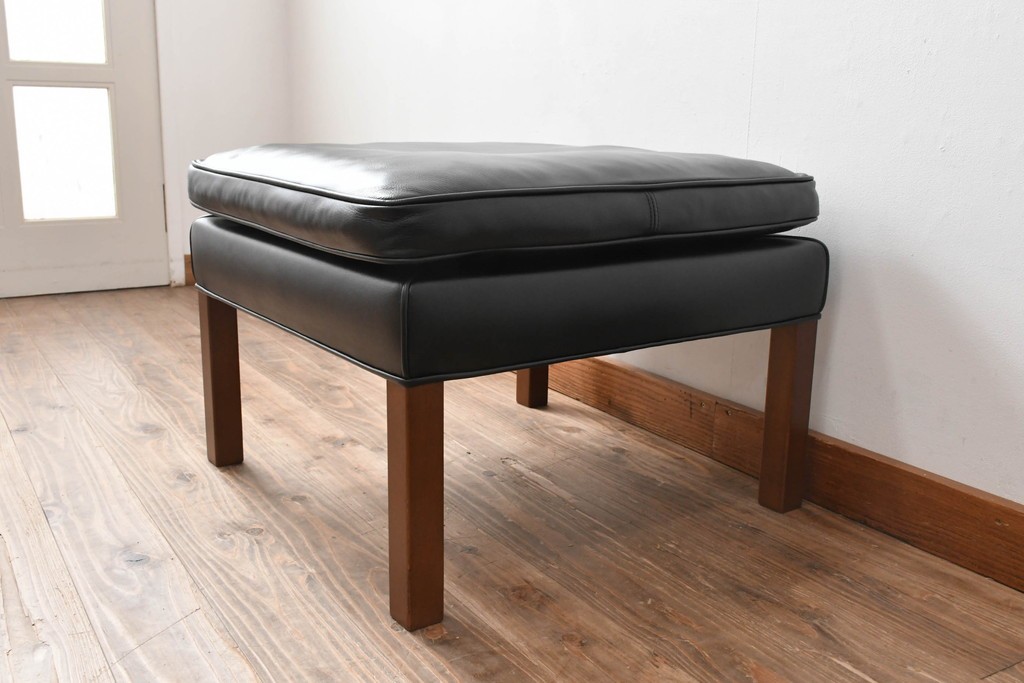 中古　美品　FREDERICIA(フレデリシア)　ボーエ・モーエンセン　シンプルなデザインが使いやすい2202オットマン　定価約42万円　(R-068197)