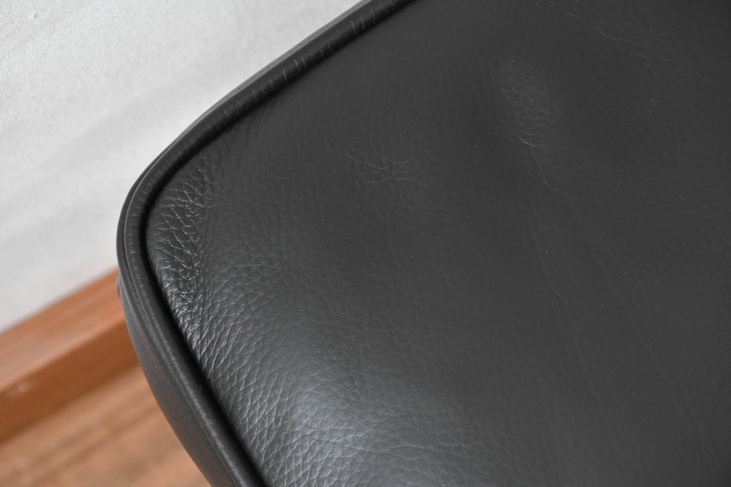 中古　美品　FREDERICIA(フレデリシア)　ボーエ・モーエンセン　シンプルなデザインが使いやすい2202オットマン　定価約42万円　(R-068197)