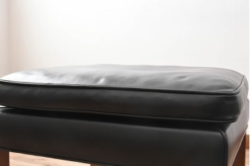 中古　美品　FREDERICIA(フレデリシア)　ボーエ・モーエンセン　シンプルなデザインが使いやすい2202オットマン　定価約42万円　(R-068197)